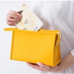 کیف آرایشی مسافرتی ضد آب قابل شستشو (زرد)