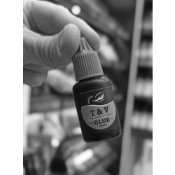 چسب کاشت مژه در سبز 10 گرمی T&V Smooth